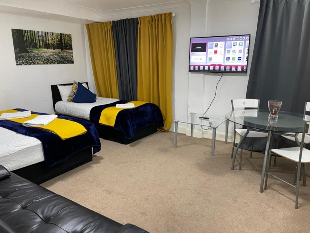 2 Bedrooms Modern Central London Apartment, Full Kitchen, 5 Minutes Tube Station Екстер'єр фото