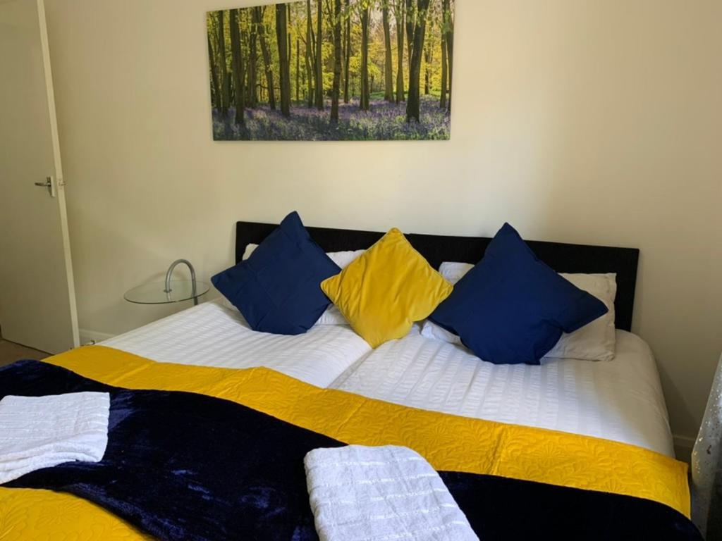 2 Bedrooms Modern Central London Apartment, Full Kitchen, 5 Minutes Tube Station Екстер'єр фото