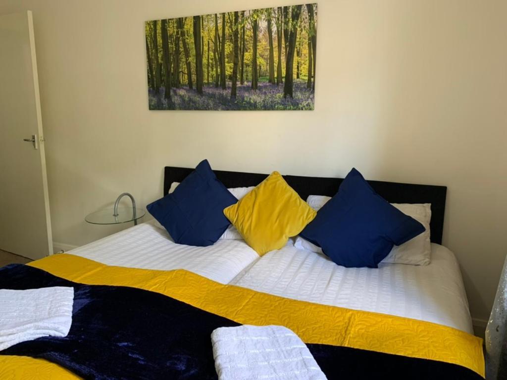 2 Bedrooms Modern Central London Apartment, Full Kitchen, 5 Minutes Tube Station Екстер'єр фото