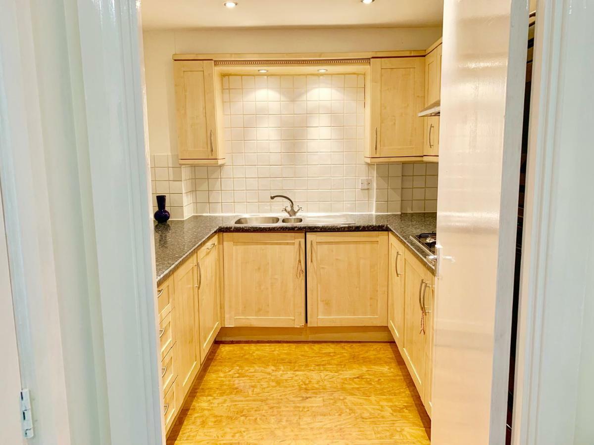 2 Bedrooms Modern Central London Apartment, Full Kitchen, 5 Minutes Tube Station Екстер'єр фото