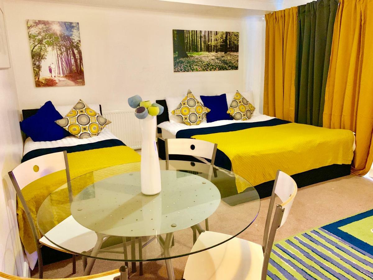 2 Bedrooms Modern Central London Apartment, Full Kitchen, 5 Minutes Tube Station Екстер'єр фото